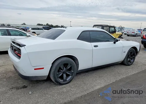 2015 Dodge Challenger Sxt z USA, uszkodzony, nr VIN 2C3CDZAG2FH883349